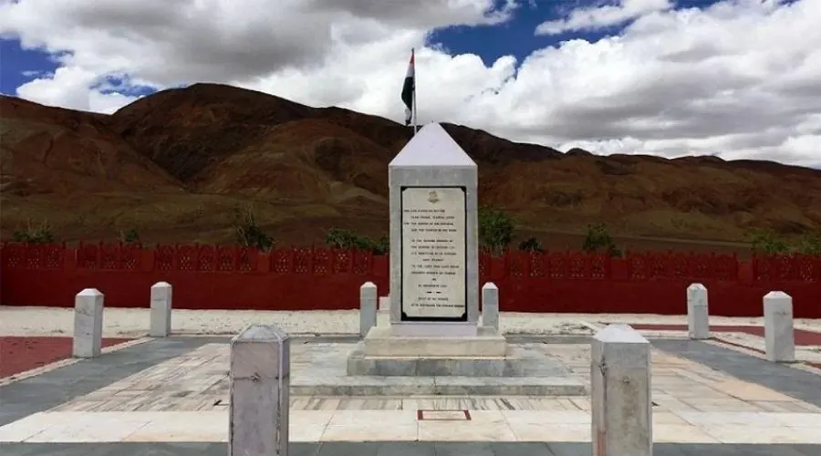 ​Rezang La War Memorial: All About Recalling The Heroes Of Rezang La