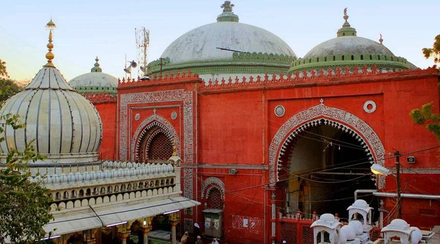Hazrat Nizamuddin Dargah, Delhi