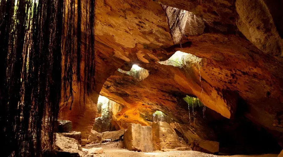 Naida Caves, Daman And Diu