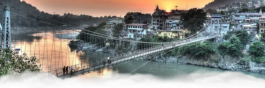Rishikesh budget travel – Ganga Aarti and river rafting